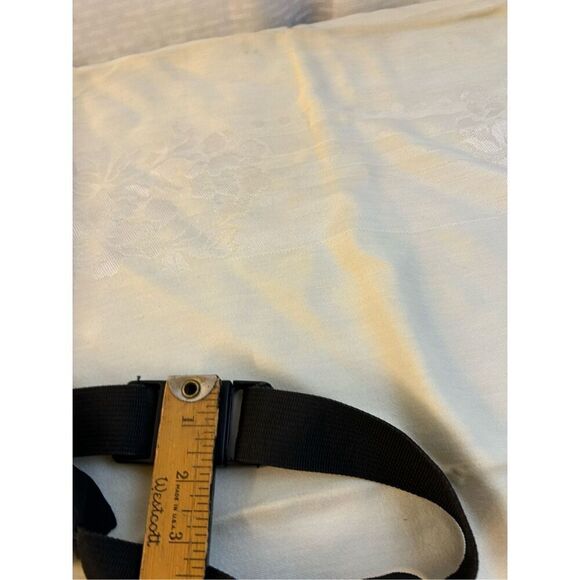 JanSport‎ USA large fanny pack 3 Zipper adj belt purple green 11x10